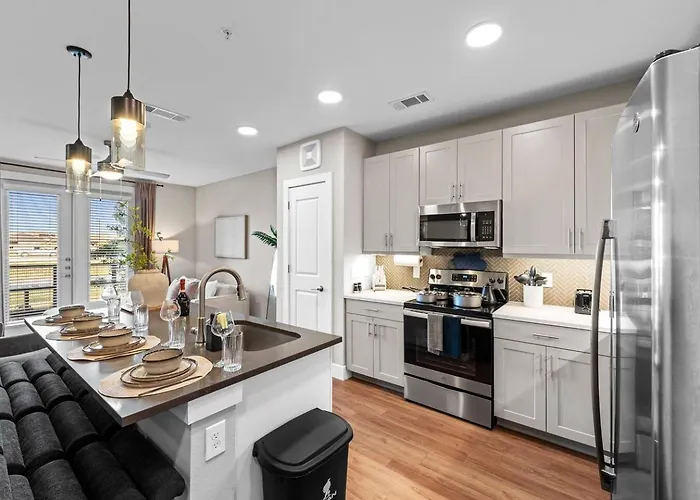 Luxury 1br King Bed In North Worth - Pool, Gym, Parking & Pet Friendly - Stockyards & World Cup *
