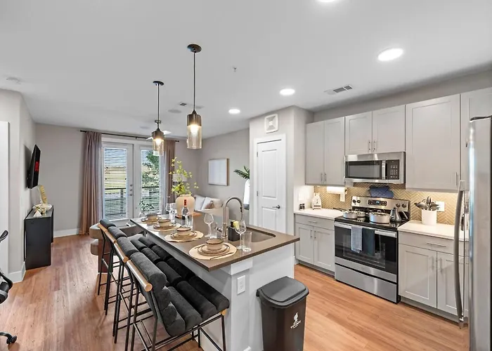 Luxury 1br King Bed In North Worth - Pool, Gym, Parking & Pet Friendly - Stockyards & World Cup *