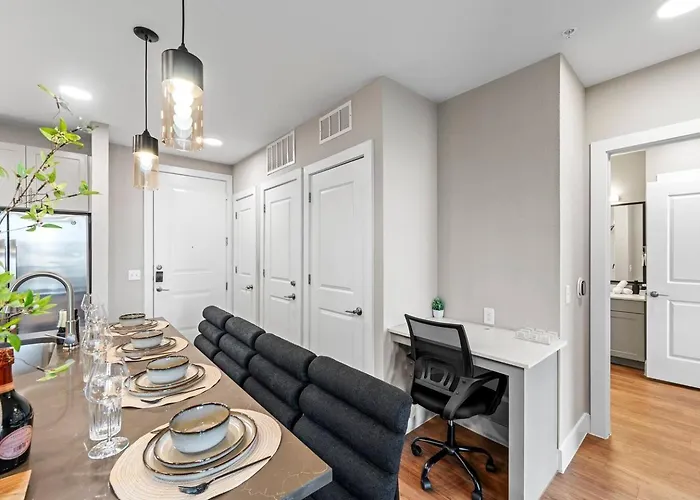 Apartment Luxury 1br King Bed In North Worth - Pool, Gym, Parking & Pet Friendly - Stockyards & World Cup *