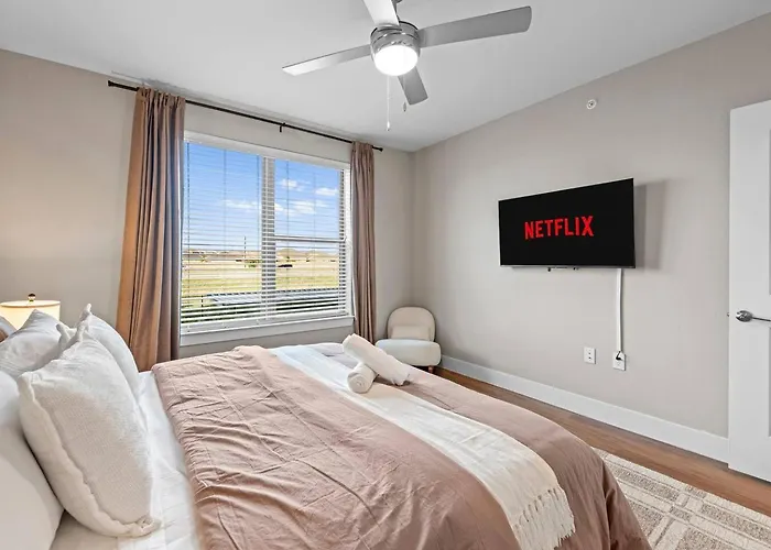 Apartment Luxury 1br King Bed In North Worth - Pool, Gym, Parking & Pet Friendly - Stockyards & World Cup *