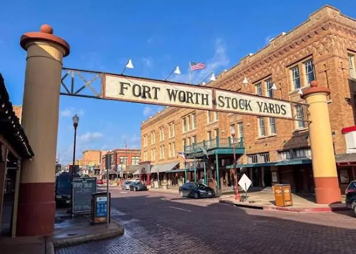 Luxury 1br King Bed In North Worth - Pool, Gym, Parking & Pet Friendly - Stockyards & World Cup *